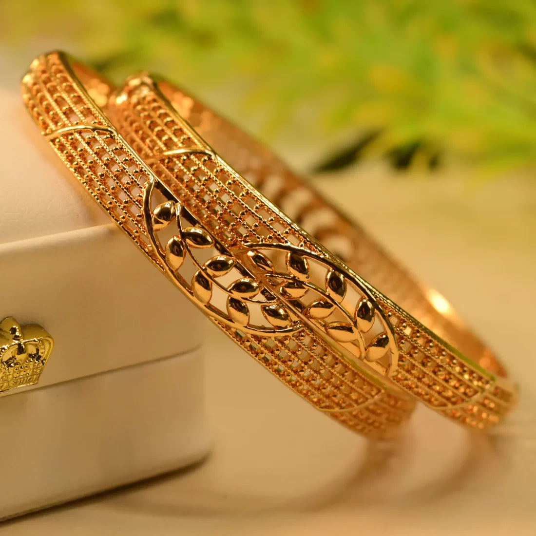 Stylish Gold Plated Bangle Set For Girls/Women